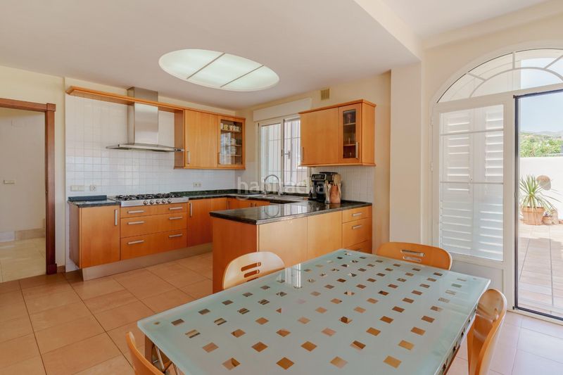 Foto cb0533ed-1cee-47f8-9459-402125b836e6. Xalet amb aparcament piscina a Monte los Almendros - El Pargo - Costa Aguilera Salobreña