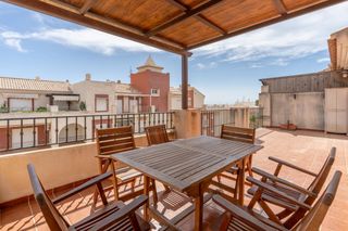 Attique  Avenida avenida el farillo. 104 m2  30 m2 de terraza  ático con garaje en calahonda