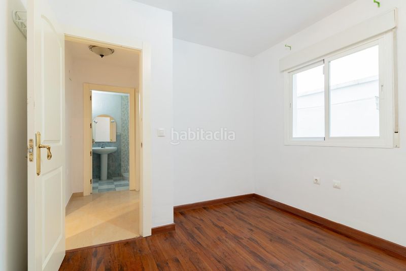 Foto ad0adfb3-b52f-45e7-9493-942b7bf9a41d. Etagenwohnung mit parking in Motril ciudad Motril