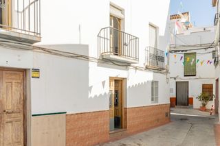 Maison  Calle jardines. Venta de propiedad en el tranquilo pueblo de molvizar