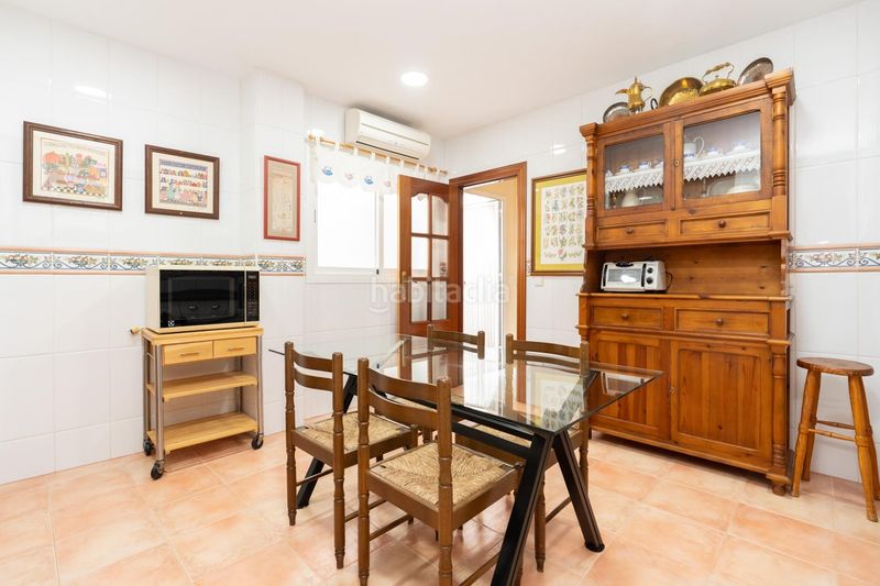 Foto 9aced360-6301-49f2-a826-259a9cc078d9. House with parking in Motril ciudad Motril