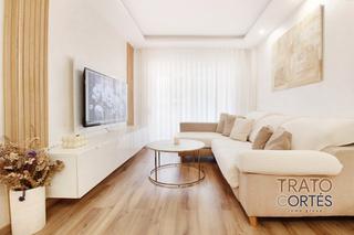 Appartement  Avinguda de gavà. Piso recien reformado con ascensor