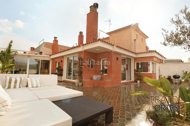 Foto 13927248-8239-4afb-83da-b91d1ea41439. Ático atico reformado con terraza a nivel en Centre-Estació Gavà