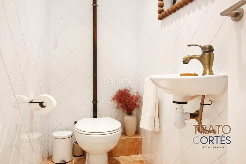 Foto 5faea2e2-0dc4-44b4-8d35-43822c86538c. Ático atico reformado con terraza a nivel en Centre-Estació Gavà