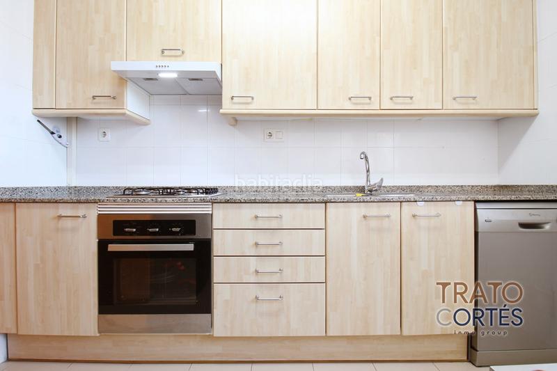 Foto 8f9abb0f-418a-47ed-baaa-179abdcec3ef. Flat with heating parking in Bòbiles Gavà