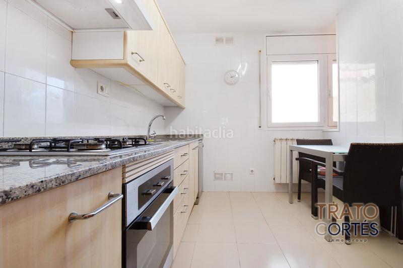 Foto ed0da36a-2bd4-4160-ab04-0ae789397aa6. Flat with heating parking in Bòbiles Gavà