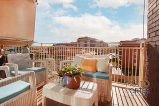 Pis  Rambla de pompeu fabra. Vivienda con ascensor y exterior