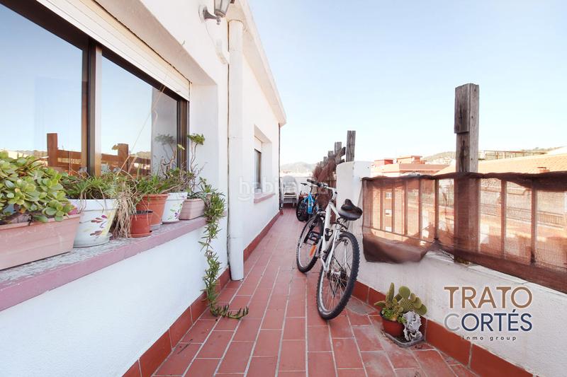 Foto 24eda28c-05f3-412d-85d2-4e4b4212c75b. Pis a carrer de jaume abril 32 a Centre Viladecans