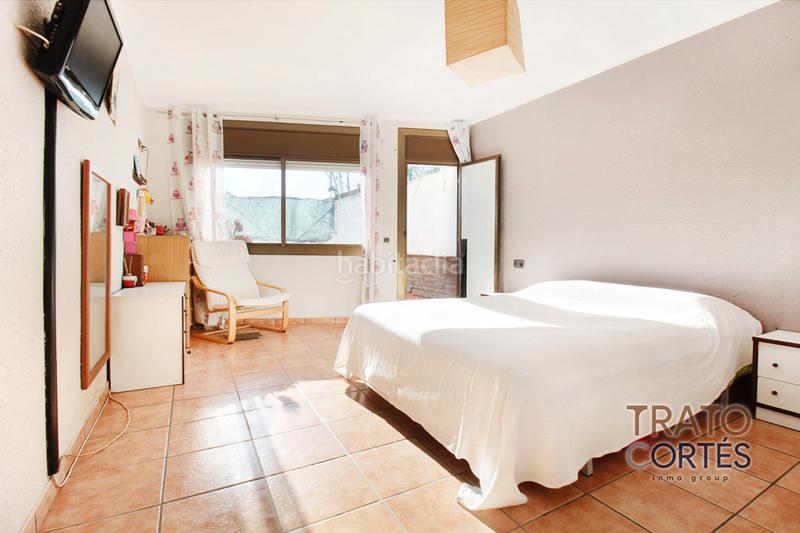 Foto af58c31c-8b32-41fc-9df5-b7ea65f7b4e3. Pis a carrer de jaume abril 32 a Centre Viladecans