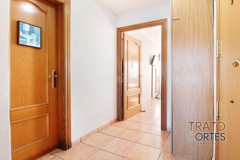 Foto f27009ea-6d77-4235-83ca-aa2097d0ca9c. Pis a carrer de jaume abril 32 a Centre Viladecans