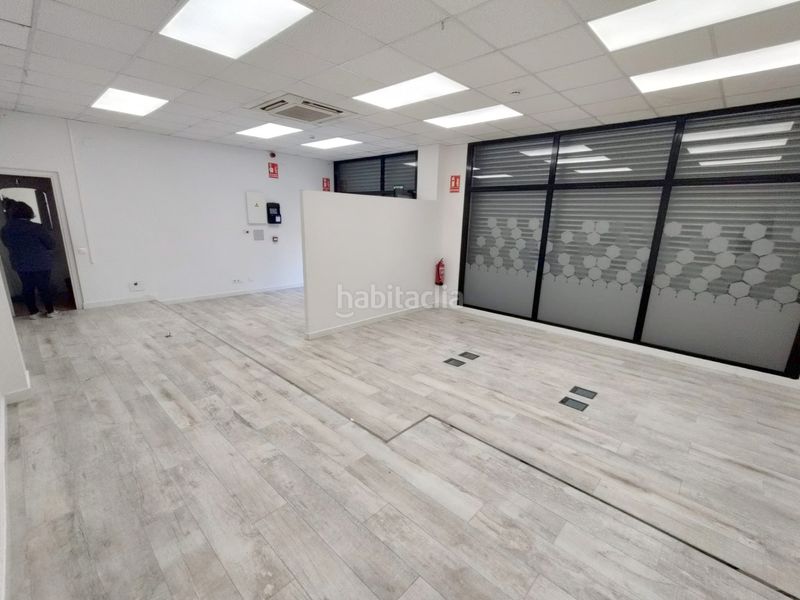 Foto 4b9f1a3f-52f9-40a0-9e57-7a05f640ec5e. Local comercial a Vilamarina Viladecans