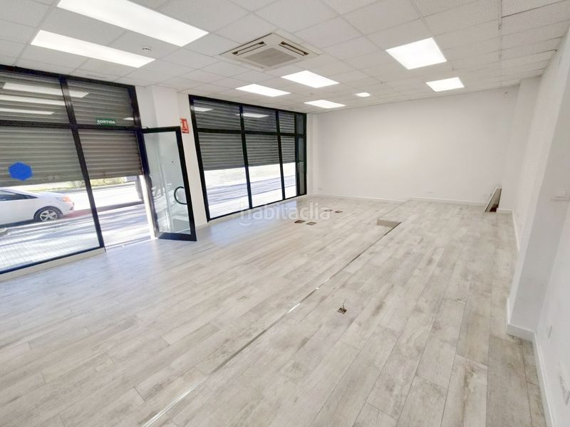 Foto 4e7ca463-0198-411c-a05a-60e5a7b1d378. Local comercial a Vilamarina Viladecans