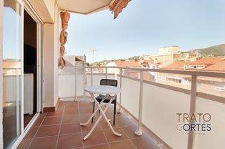 Piso en Avinguda de la Constitució 218