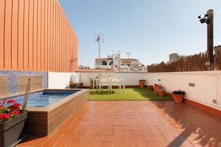 Dúplex  Carrer francesc rius i taulet. Duplex con terraza privada