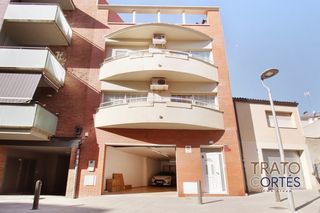 Doppelhaus  Plaça magdalena trias 10. Espectacular casa de 4 plantas en el centro de gavà