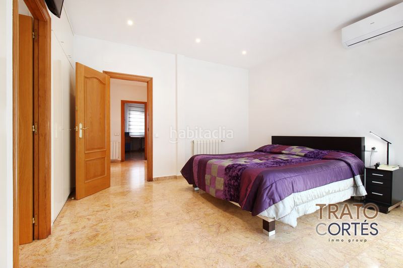 Foto 457da760-4ea9-4638-9c91-7c37e3cd1072. Casa aparellada a plaça magdalena trias 10 a Centre-Estació Gavà