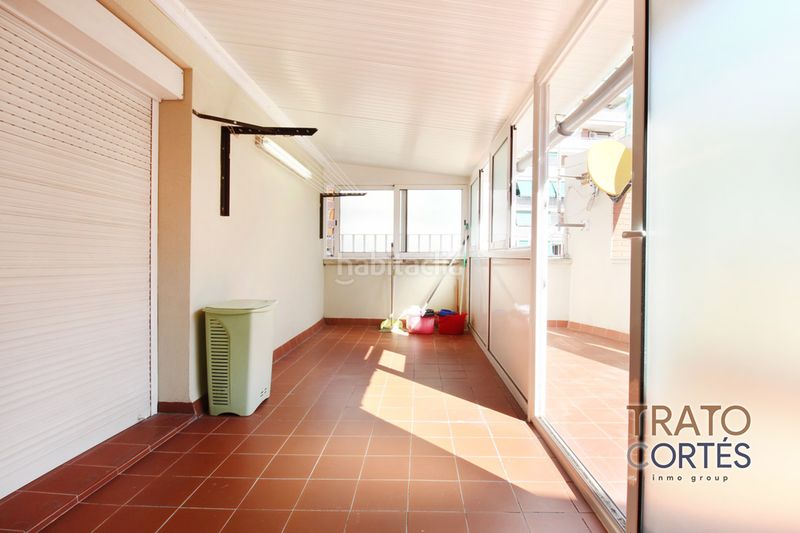 Foto 78e4a94f-d822-4188-bd46-83e7d2f8a9a1. Casa aparellada a plaça magdalena trias 10 a Centre-Estació Gavà