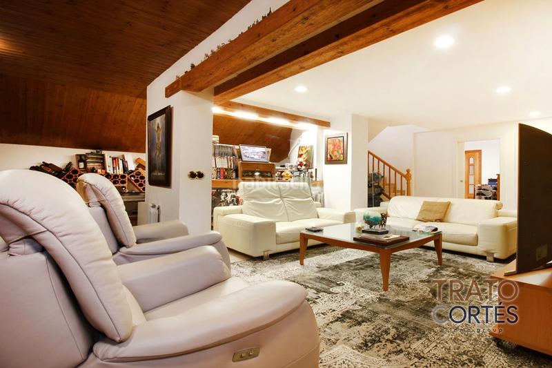 Foto 68ff69de-00b5-4edc-a02b-5907b6ce88f0. Chalet en Gava Mar Gavà