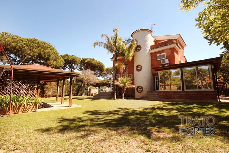 Foto 9d46cc25-1085-46d3-be99-43003b716ee1. Chalet en Gava Mar Gavà