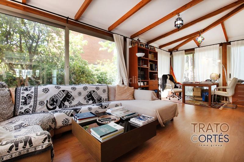 Foto c923be04-ba6f-492e-99fa-8787e27de18d. Chalet en Gava Mar Gavà