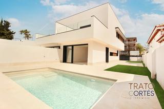 Maison jumelée  Passeig garbí. Casa de alto standing en castelldefels playa (segunda línea de m