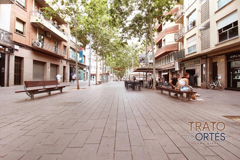 Foto 3b034be0-2488-4a47-9ed7-69c34f0ac445. Locale commerciale in Passeig Maragall Gavà