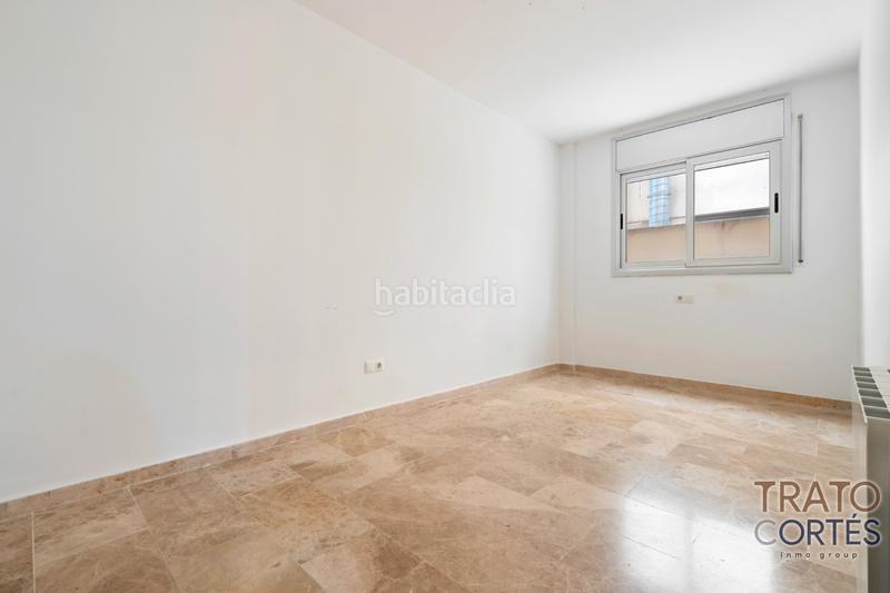 Foto 361bb508-87c2-48e5-83fe-b12eda0175a5. Piso  con zonas comunes, piscina, pádel y parking incluido en Reus