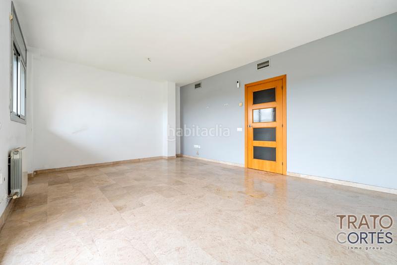 Foto 87e8b213-9da0-49aa-8d2e-3744bd461483. Piso  con zonas comunes, piscina, pádel y parking incluido en Reus