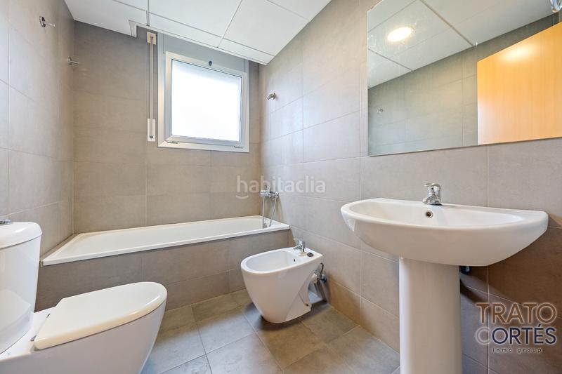 Foto 96f61144-9fb0-47ad-9393-20e5ee6e67c6. Piso  con zonas comunes, piscina, pádel y parking incluido en Reus