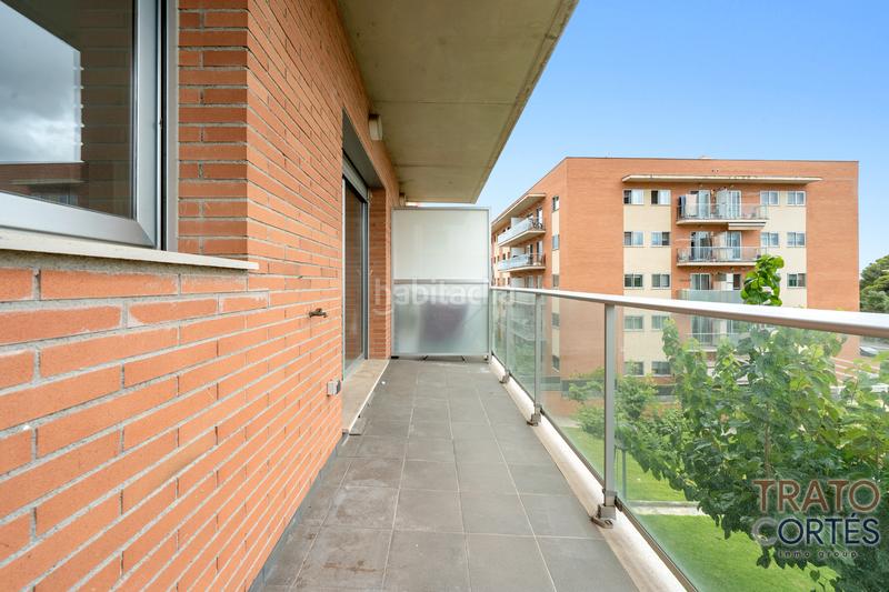 Foto e60fea3c-dd3f-4a85-82d1-b6b3ee2c46ac. Piso  con zonas comunes, piscina, pádel y parking incluido en Reus