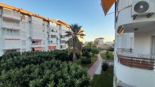 Appartamento in Avenida las antillas 2. Magnífico piso en laguna beach