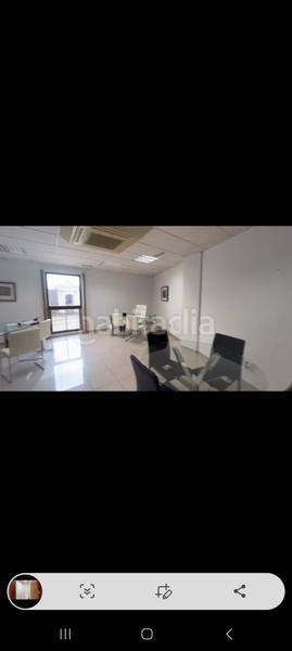 Foto c8e4975c-e106-4ce7-8792-fb45e05efb93. Location local commercial dans calle canalejas 19 dans Vélez - Málaga