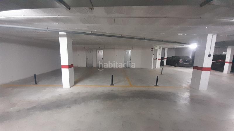 Foto d4aa5e3c-0d64-4902-8902-4b4965c9d06b. Parking coche en calle casas nuevas 17 vendo plaza de aparcamiento + trastero en Torrox