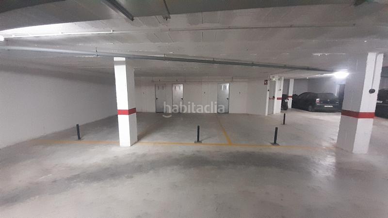 Foto f9b759cd-3967-472a-b472-372e713ec807. Parking coche en calle casas nuevas 17 vendo plaza de aparcamiento + trastero en Torrox