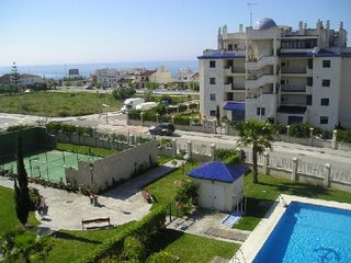 Appartamento in Calle rocinante 2. Vendo piso 2 dorm 2 w.c + cochera mezquitilla