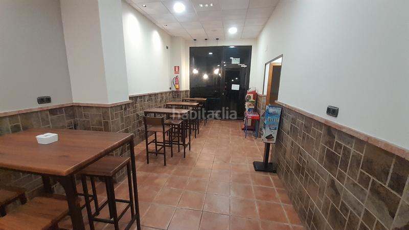 Foto b3694387-21c0-43b3-beb6-c0eef33dcc72. Alquiler local comercial en paseo maritimo 7 alquilo/vendo restaurante costa en Torrox