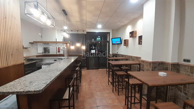 Foto abc13dd1-2dd0-4b90-bd36-1d4463eb1c9c. Lloguer local comercial a paseo maritimo 7 a Centro Internacional Torrox