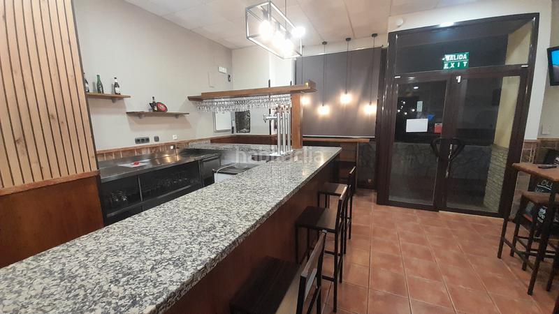 Foto 1c5f62e6-cb55-4920-9bb7-d3ab536f5d70. Location local commercial dans paseo maritimo 7 dans Torrox