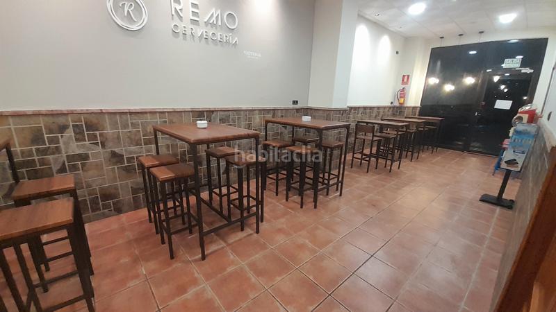 Foto f58bb802-10bd-40a1-9131-0167dcc394d0. Location local commercial dans paseo maritimo 7 dans Torrox