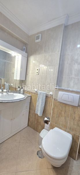 Foto ed12adc5-7e2e-42e8-843a-3994c8bcdf45. Alquiler piso en calle manuel de falla 1e alquilo piso 3 dormitorios en paseo en Algarrobo Costa
