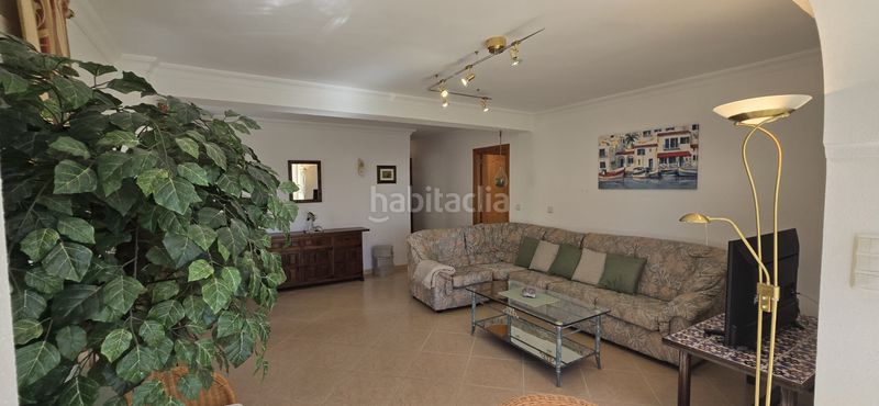 Foto 5464ff49-618e-4b46-a2c4-522a93f1f8ec. Lloguer pis a calle manuel de falla 1e a Algarrobo Costa