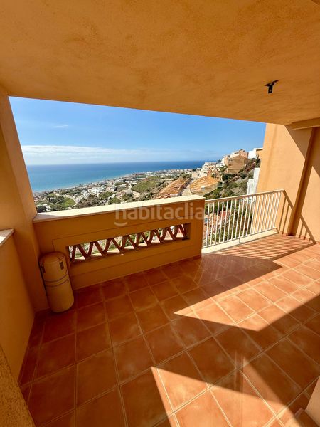 Foto b7f1bd51-b685-40f7-bcee-0870035ddd33. Casa aparellada a urbanización El Peñoncillo 3 a Torrox