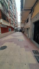 Appartamento in Calle pintor antonio de vélez 1b. Se vende piso zona niza de velez malaga