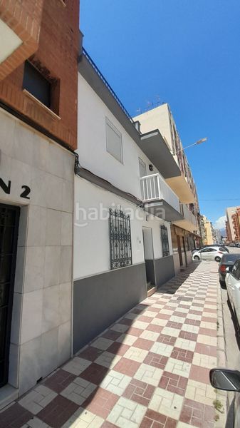 Foto 07b0900c-e449-4778-b37d-7bff48c78db2. Casa a calle octavio lópez 19 a Paseo Marítimo de Levante Torre del Mar