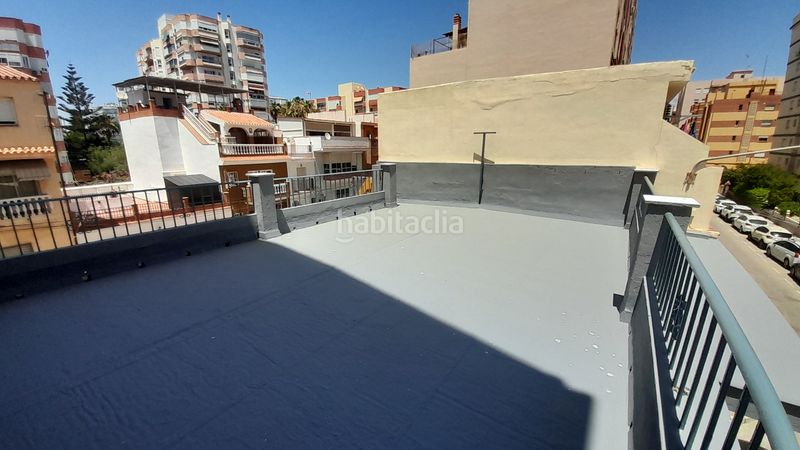 Foto ad0a83d1-18bb-4c88-9811-677217669aa5. Casa a calle octavio lópez 19 a Paseo Marítimo de Levante Torre del Mar