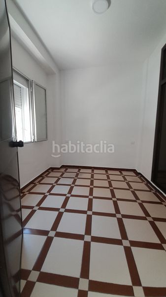 Foto d5a74b58-3da1-4afb-bc51-d3bc56715eeb. Casa a calle octavio lópez 19 a Paseo Marítimo de Levante Torre del Mar