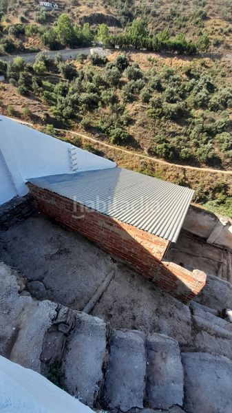 Foto 1f327868-9b09-432b-9628-1f852c992602. Finca rústica a calle loma 23 a Sayalonga