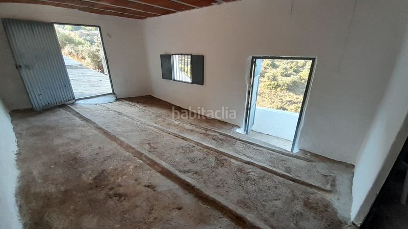 Foto 41a6a5e9-751e-4fd1-ae4f-a81881d140a4. Finca rústica a calle loma 23 a Sayalonga