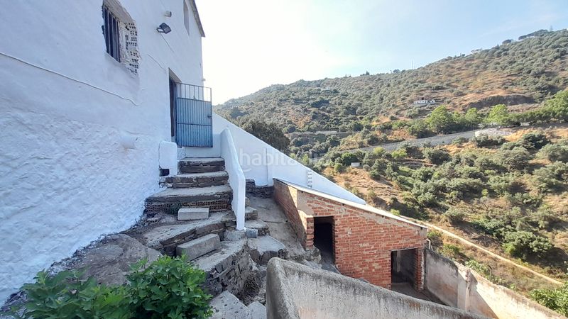 Foto f398dbdc-07eb-4403-9a47-32f226188289. Finca rústica a calle loma 23 a Sayalonga