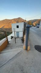 Lloguer Nau industrial a Calle loma 23. Se alquila parcela de 900m2 con 180m de almacen